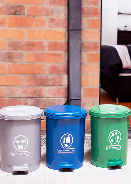new_luxury_plast_punto_ecologico_pequeño